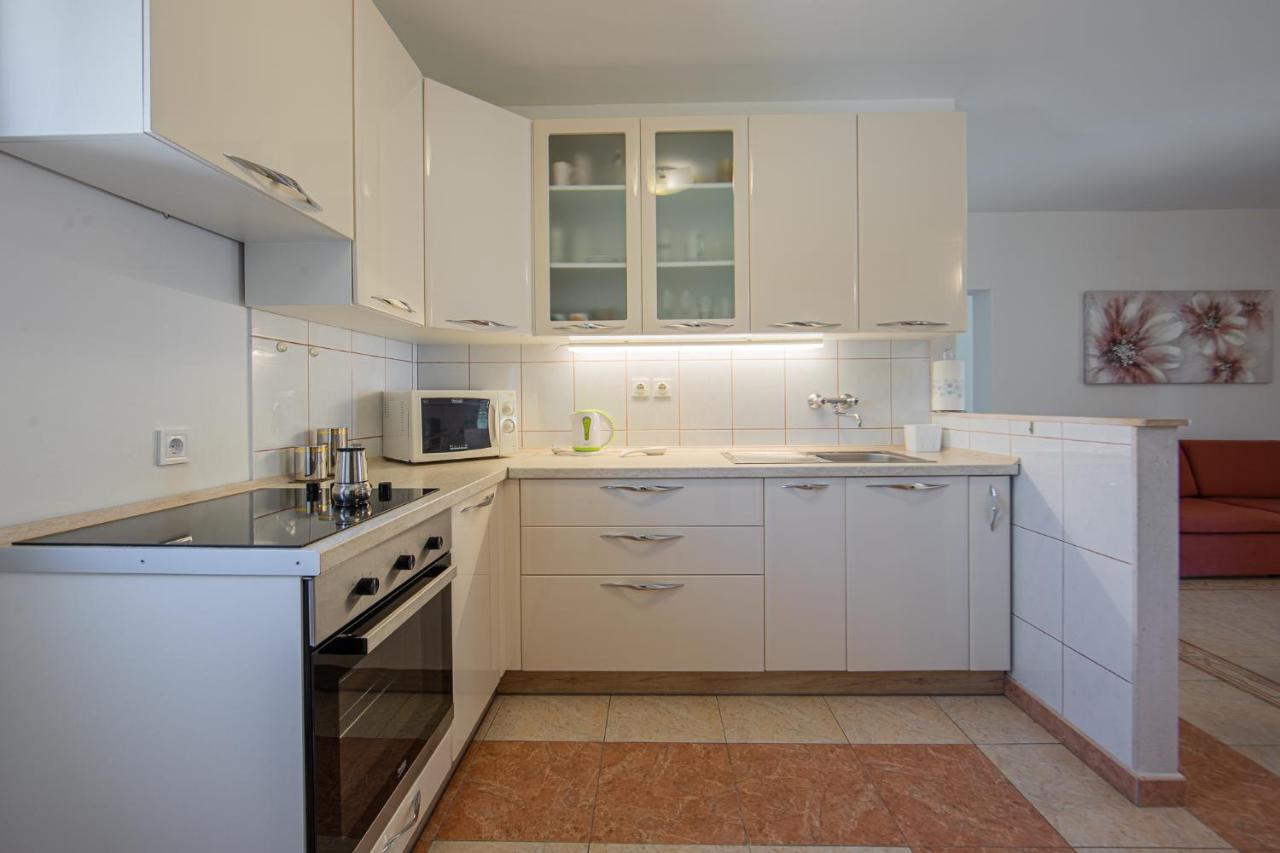 Apartmani Mares Ražanj Eksteriør bilde